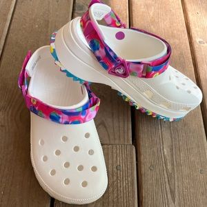 Crocs Hiker Clog / White Pink Tie Dye-ish
